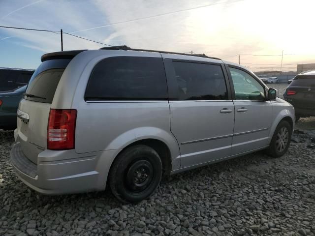 2009 Chrysler Town & Country Touring