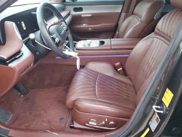 2023 Genesis G90