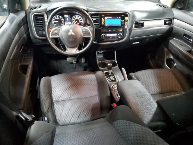 2014 Mitsubishi Outlander SE