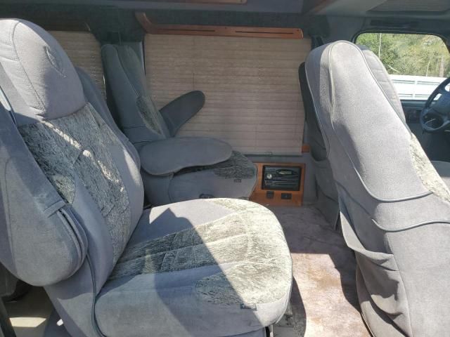 2001 Dodge RAM Van B1500