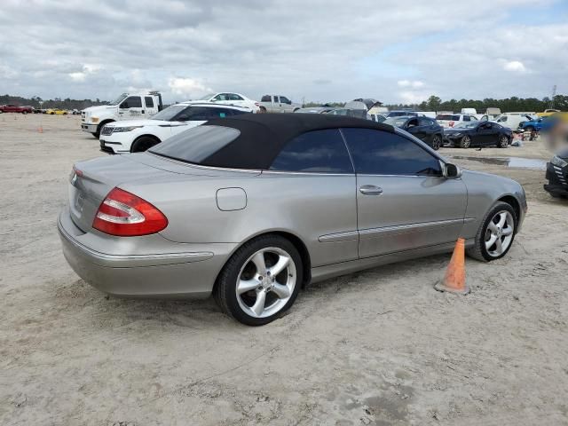 2005 Mercedes-Benz CLK 320