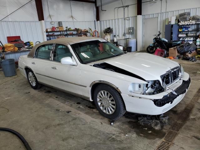 2003 Lincoln Town Car Signature