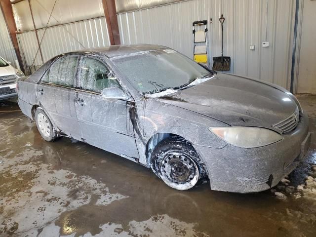 2005 Toyota Camry LE