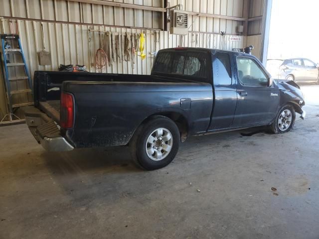 2000 Nissan Frontier King Cab XE