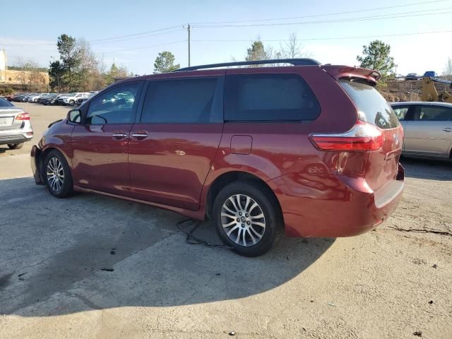 2018 Toyota Sienna XLE