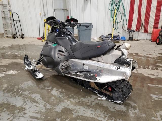 2009 Yamaha Snowmobile