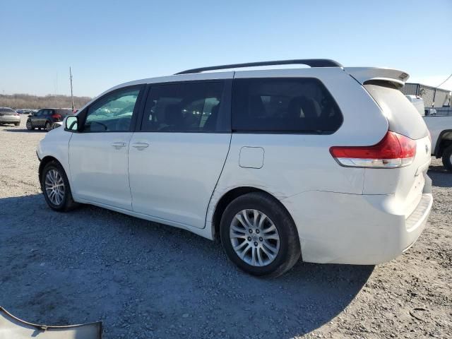 2011 Toyota Sienna XLE