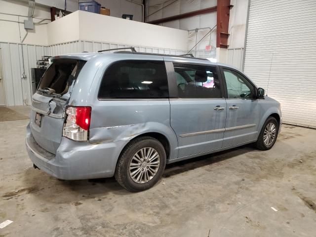 2013 Chrysler Town & Country Touring L