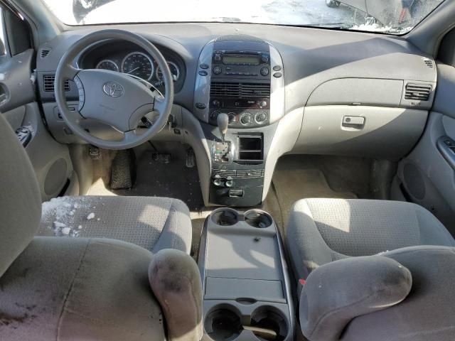 2010 Toyota Sienna CE