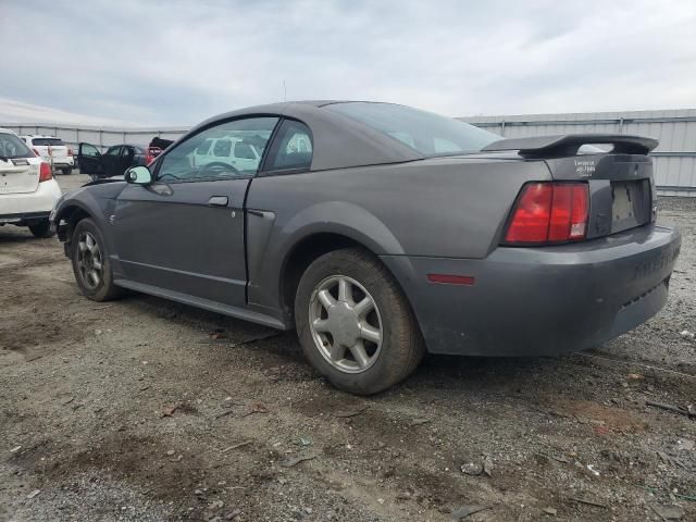 2004 Ford Mustang