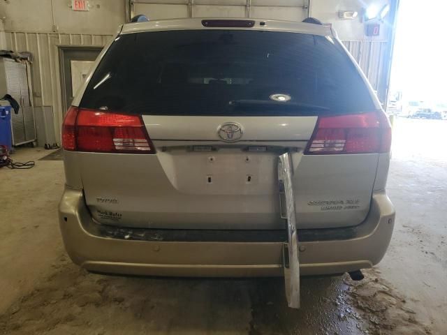 2004 Toyota Sienna XLE