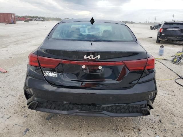 2023 KIA Forte LX