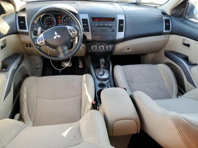 2011 Mitsubishi Outlander XLS