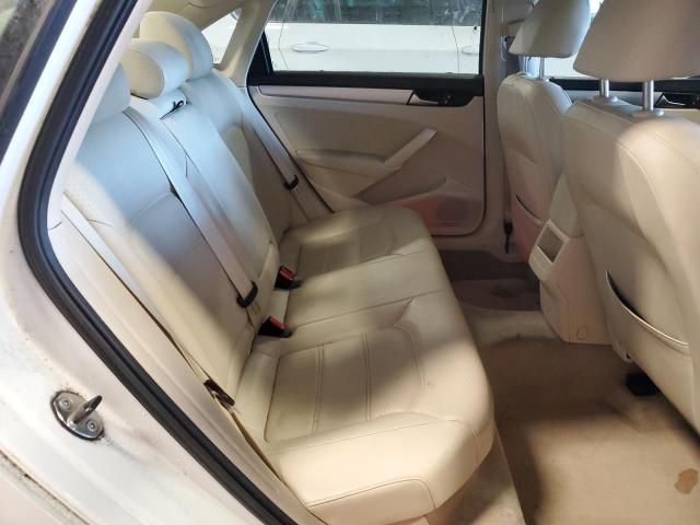 2012 Volkswagen Passat SE