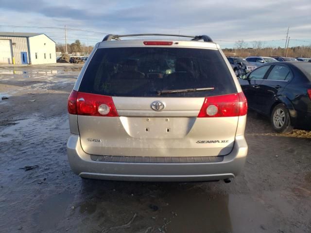 2006 Toyota Sienna XLE