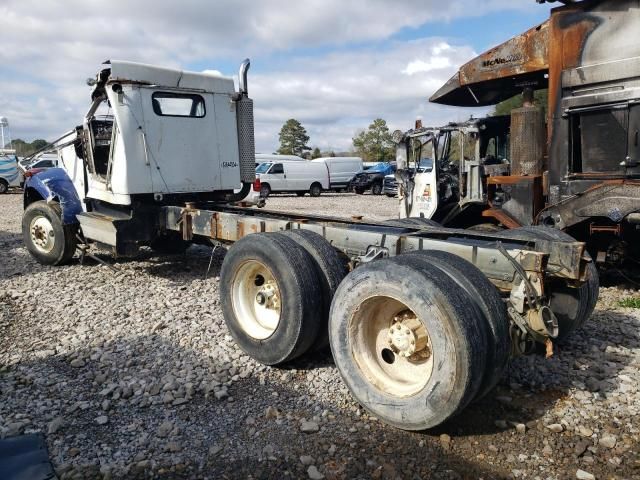 1984 Kenworth Construction W900