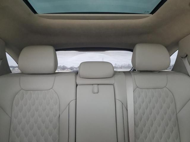 2022 Genesis GV70 Base