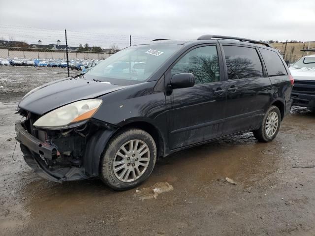 2008 Toyota Sienna XLE