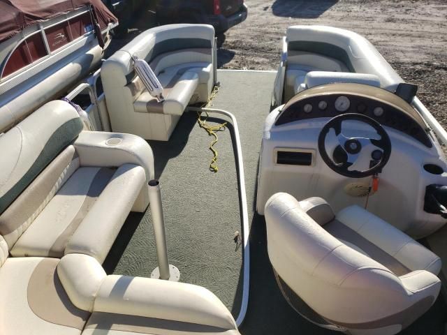 2008 Bennington Marine Boat