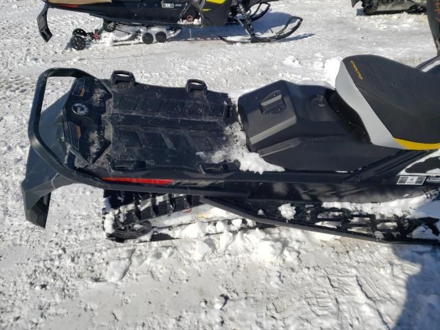 2024 Skidoo 2024 Skidoo Renegade