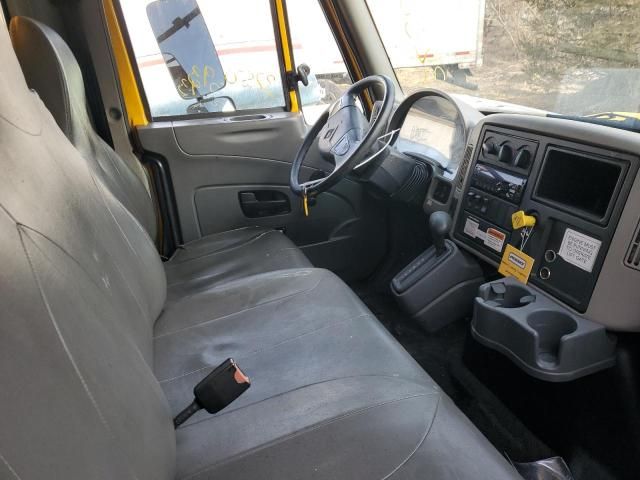 2019 International 4300 BOX Truck