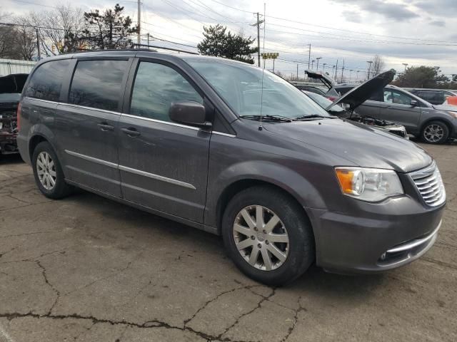 2016 Chrysler Town & Country Touring