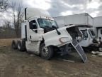2014 Freightliner Cascadia Semi Truck