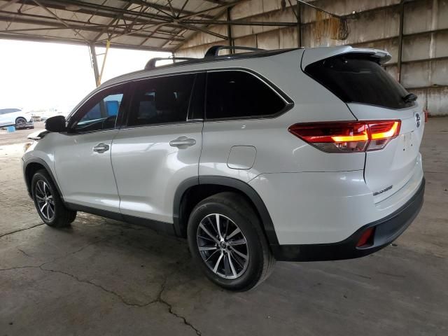 2019 Toyota Highlander SE