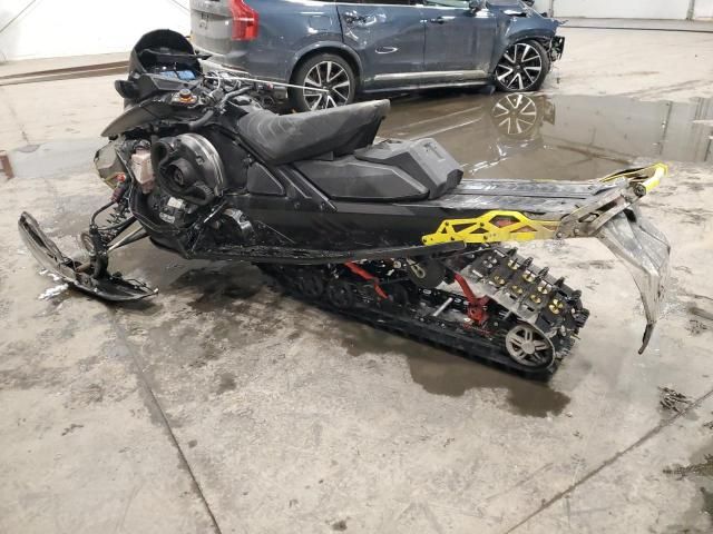 2021 Skidoo 2021 Skidoo Renegade