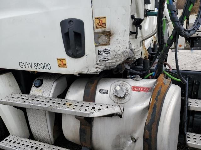 2019 Freightliner Cascadia Semi Truck