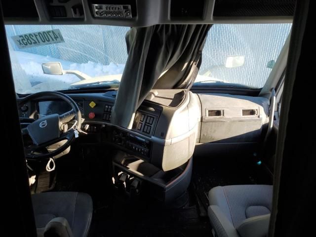 2023 Volvo VN VNL