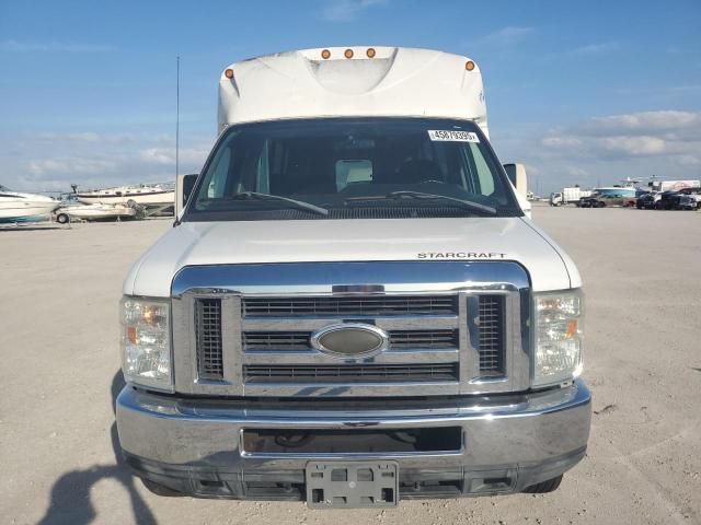 2014 Ford Econoline E350 Super Duty Cutaway Van