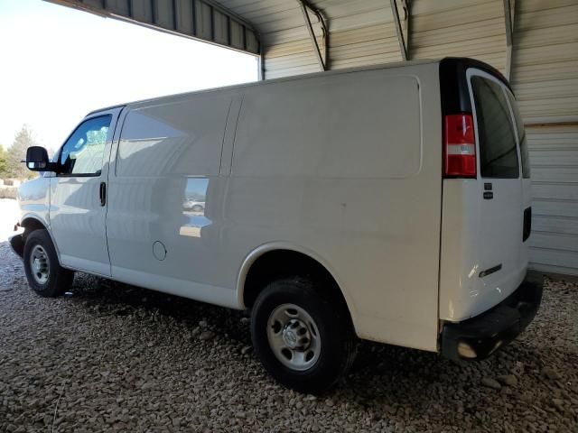 2022 Chevrolet Express G2500