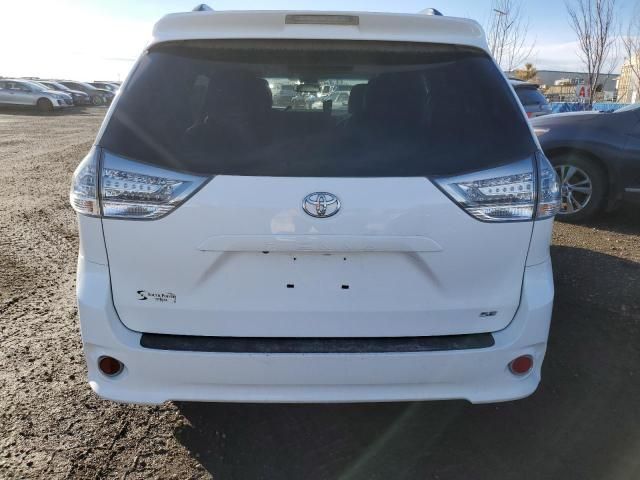 2016 Toyota Sienna SE