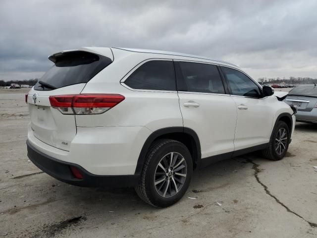 2019 Toyota Highlander SE