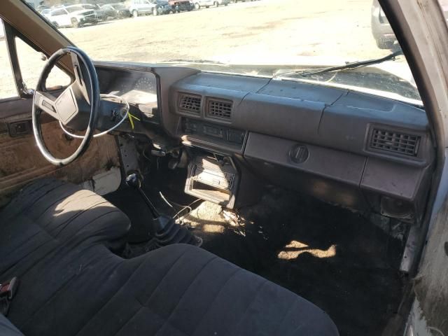 1986 Toyota Pickup Cab Chassis RN55