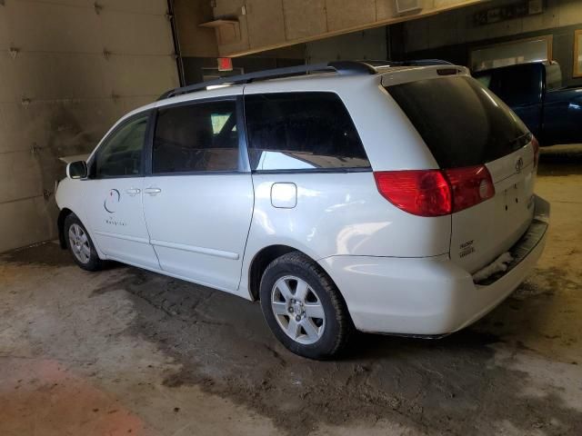 2008 Toyota Sienna XLE