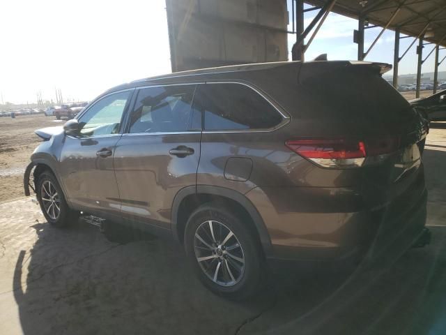 2019 Toyota Highlander SE