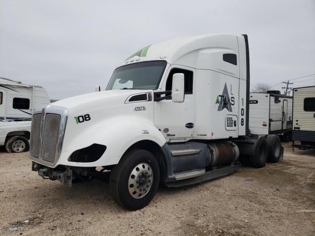 2019 Kenworth Construction T680