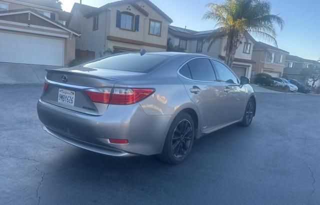 2015 Lexus ES 300H