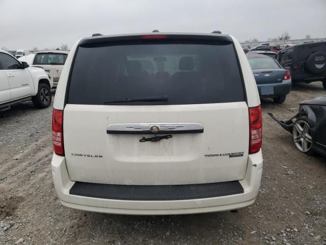 2010 Chrysler Town & Country Touring