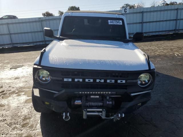 2023 Ford Bronco Base