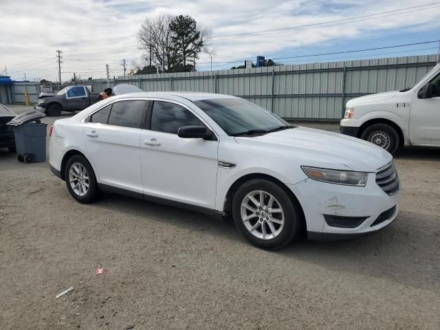 2013 Ford Taurus SE