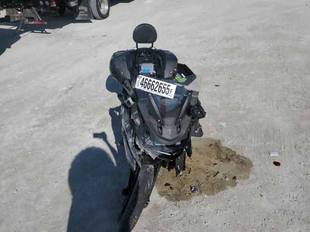 2023 BMW K1600 B