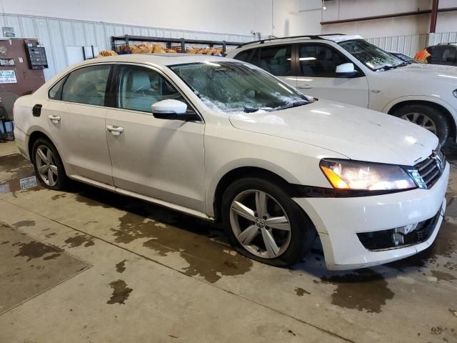 2012 Volkswagen Passat SE