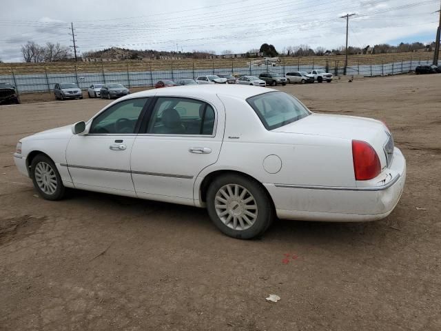 2004 Lincoln Town Car Executive