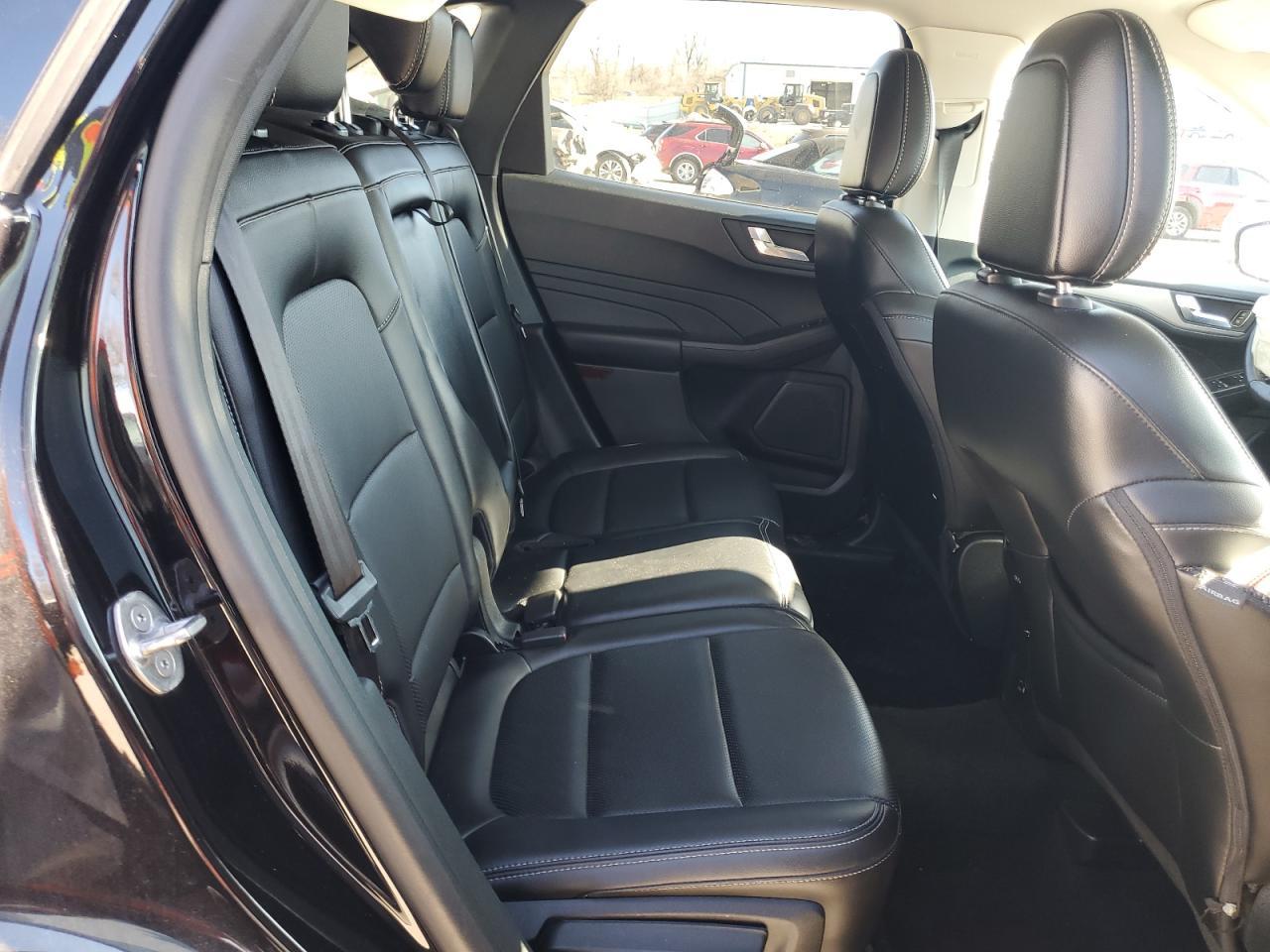 2021 Ford Escape sel