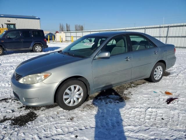 2005 Toyota Camry LE