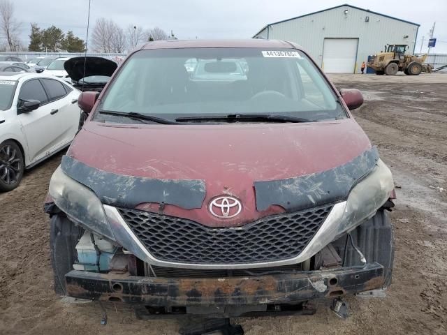 2013 Toyota Sienna Sport