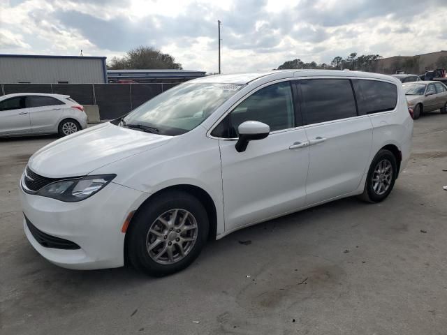 2017 Chrysler Pacifica LX